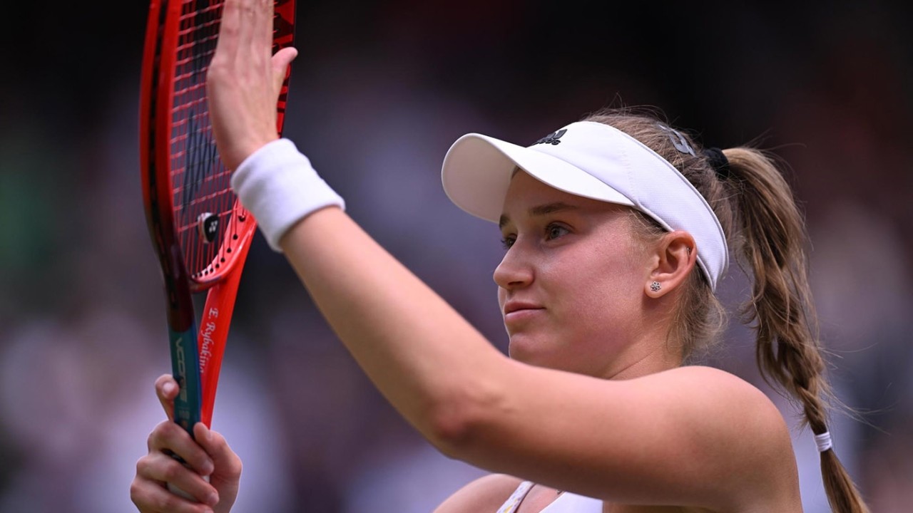 Рыбакина выиграла юбилейный титул WTA