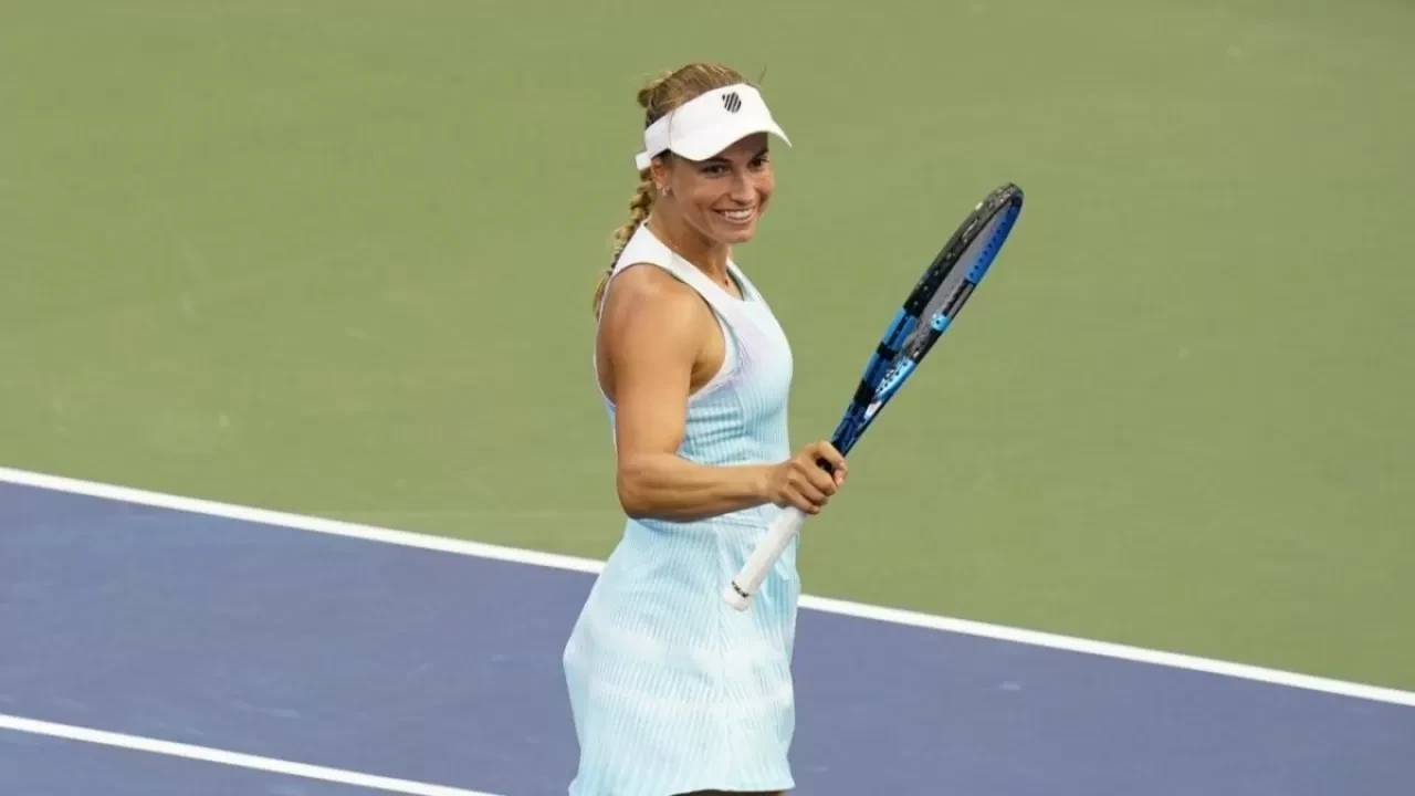 Путинцева прошла старт BNP Paribas Open в парах