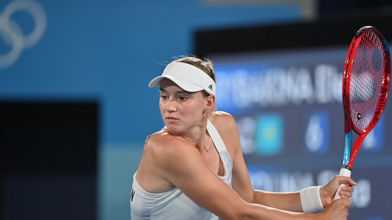 Рыбакина на Ролан Гаррос вышла на Швентек