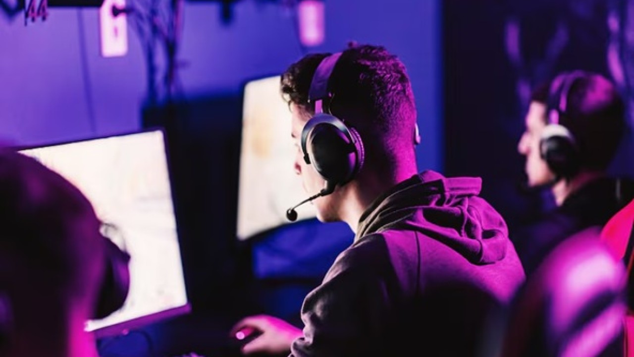 В Казахстане стартует чемпионат по киберфутболу в рамках FIFAe